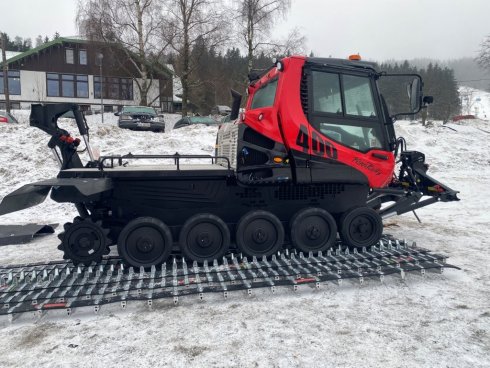 PistenBully 400