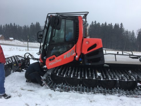 019 PistenBully 100 4F