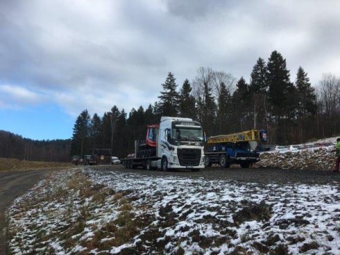 PistenBully 300 przyjeżdża do Lądka-Zdroju