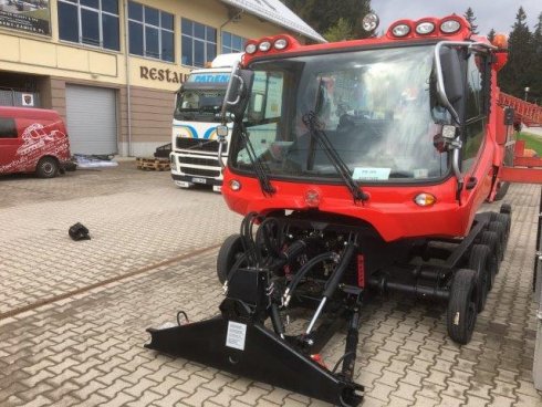 PistenBully 400