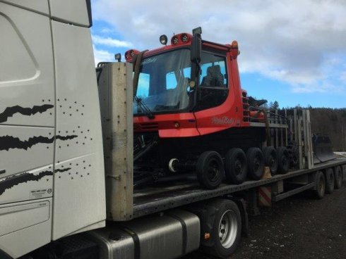 PistenBully 300 została sprowadzona do Lądka-Zdroju