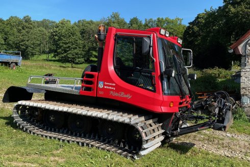 PistenBully 100