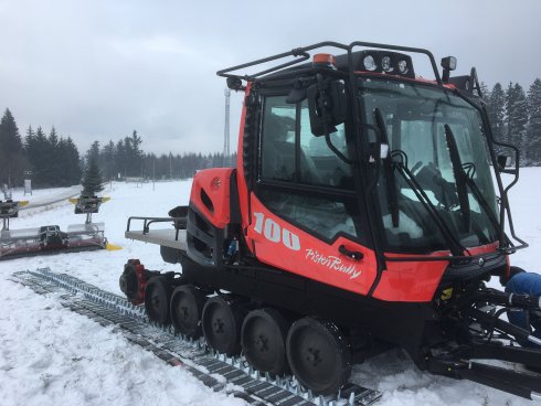 021 PistenBully 100 4F