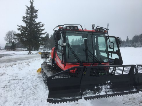 025 PistenBully 100 4F